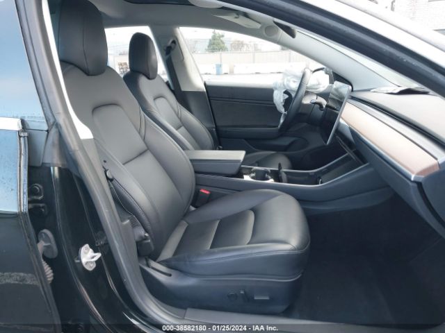 5YJ3E1EA9JF033703  tesla model 3 2018 IMG 4