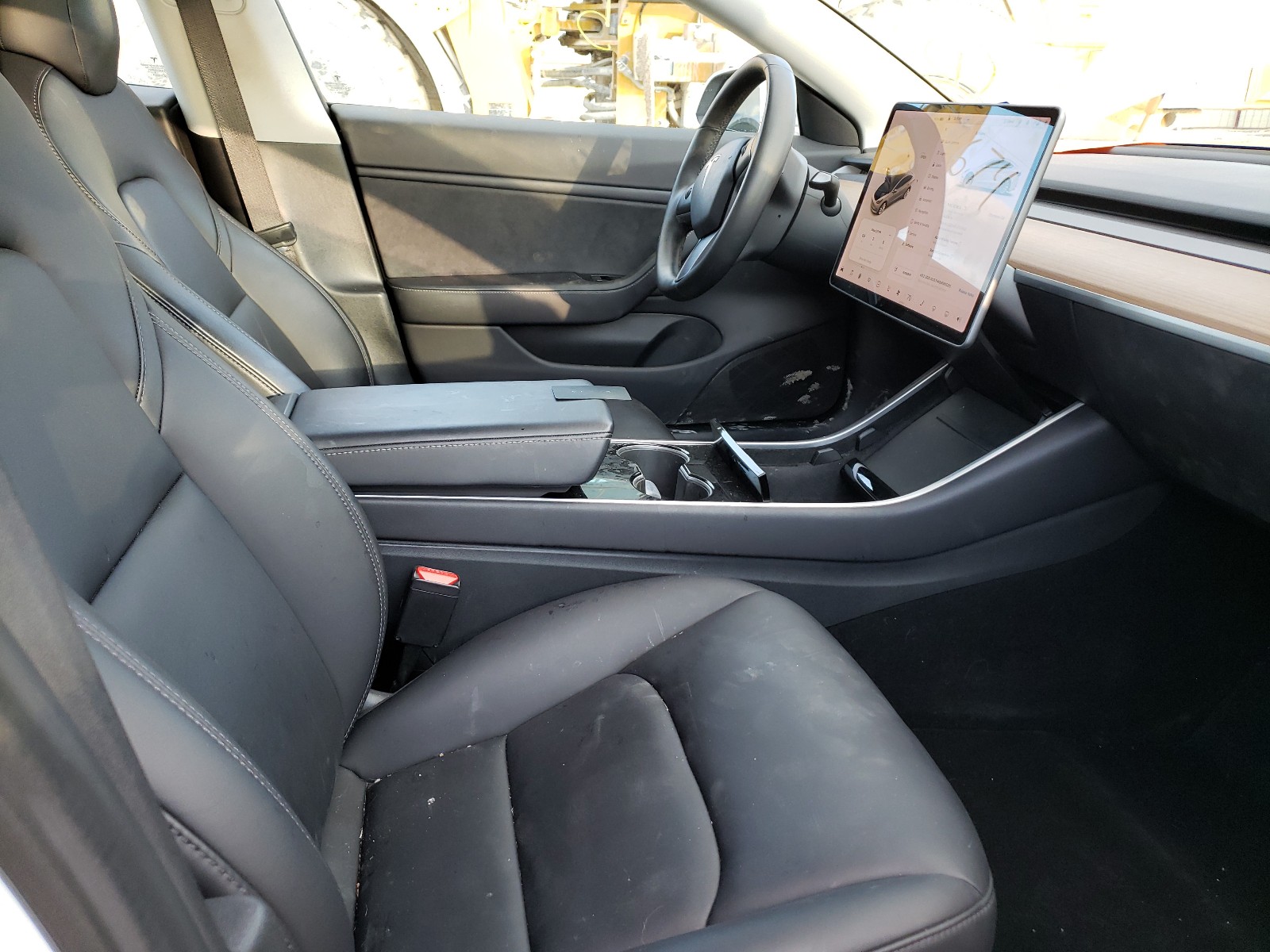 5YJ3E1EAXJF051062  tesla model 3 2018 IMG 4