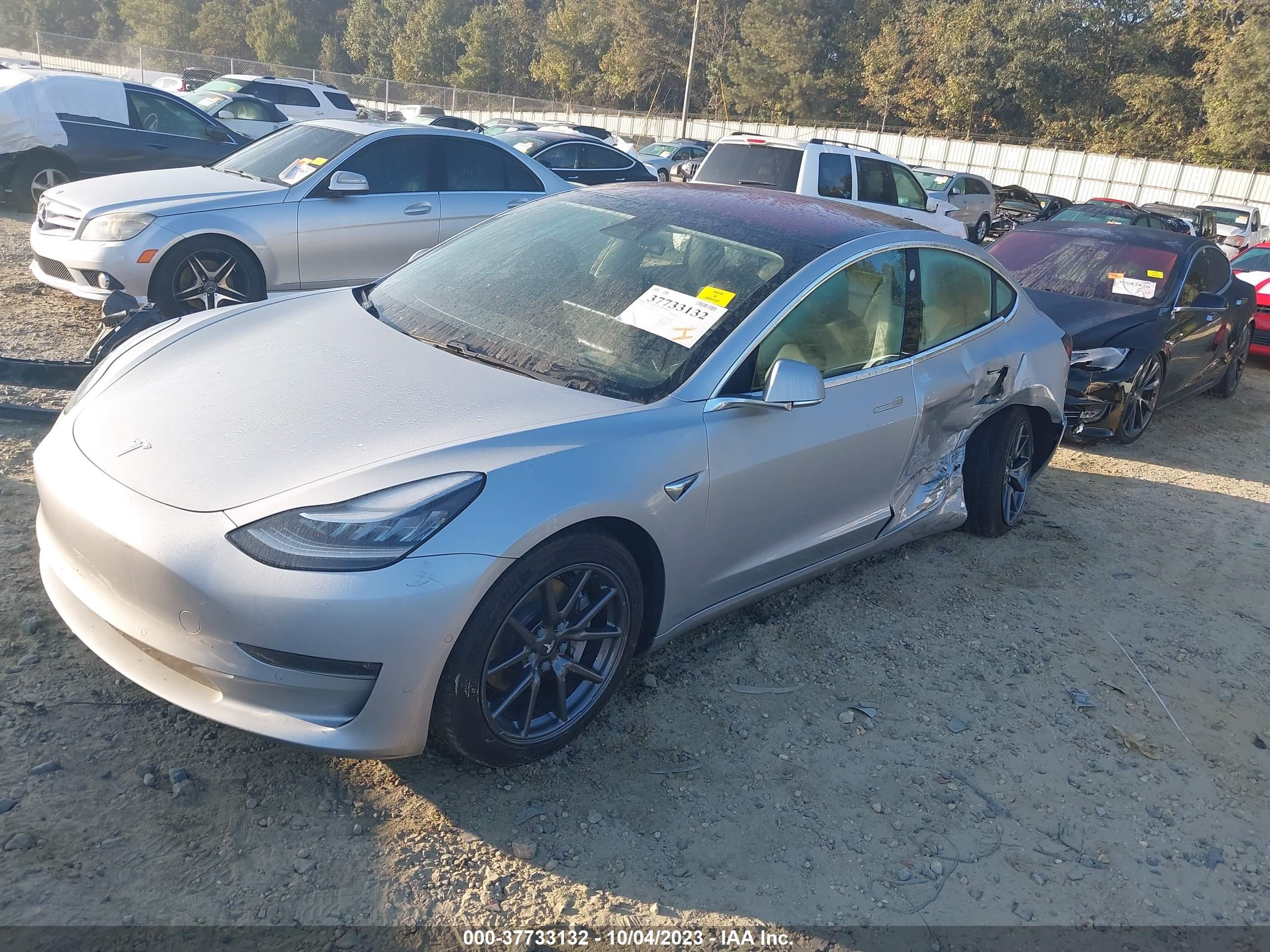 5YJ3E1EB1JF112839  tesla model 3 2018 IMG 1