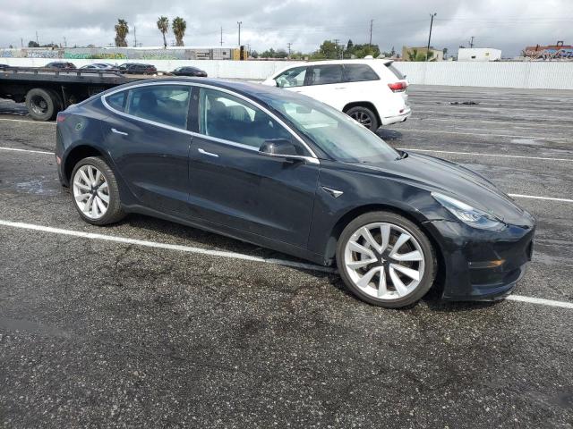 5YJ3E1EB2JF067376  tesla model 3 2018 IMG 3