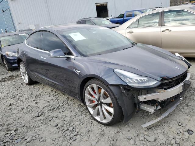 5YJ3E1EB2JF106144  tesla model 3 2018 IMG 3