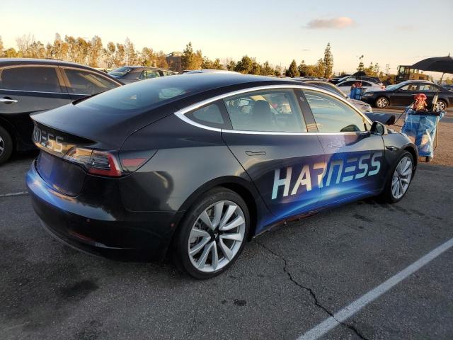 5YJ3E1EB2JF133294  tesla model 3 2018 IMG 2