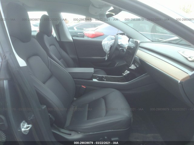 5YJ3E1EB2JF145493  tesla model 3 2018 IMG 4