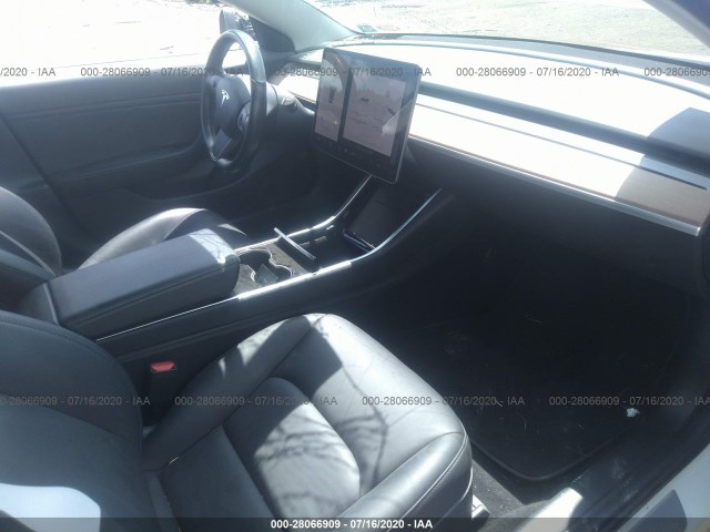 5YJ3E1EB3JF066821  tesla model 3 2018 IMG 4