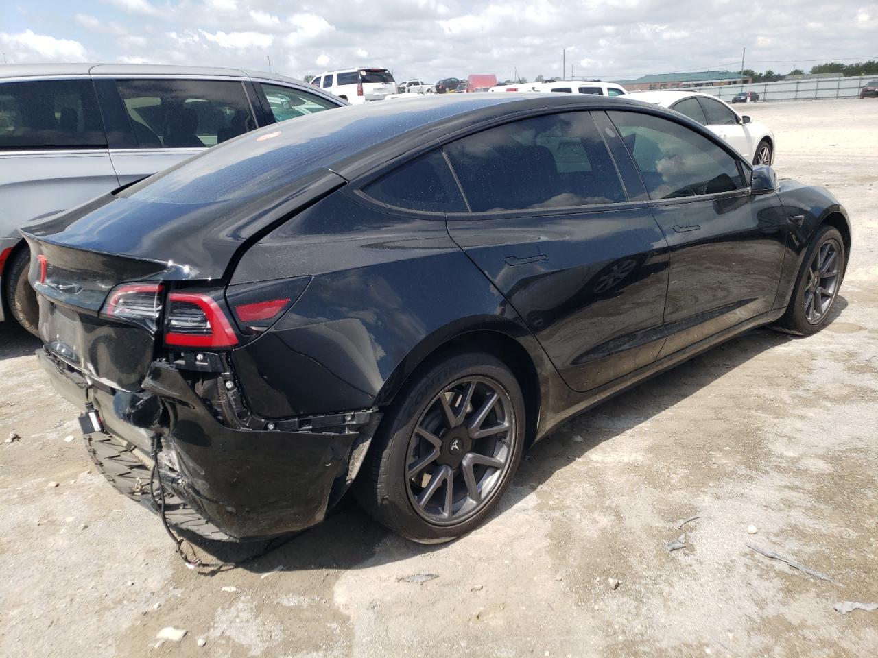 5YJ3E1EB3JF103253  tesla model 3 2018 IMG 2