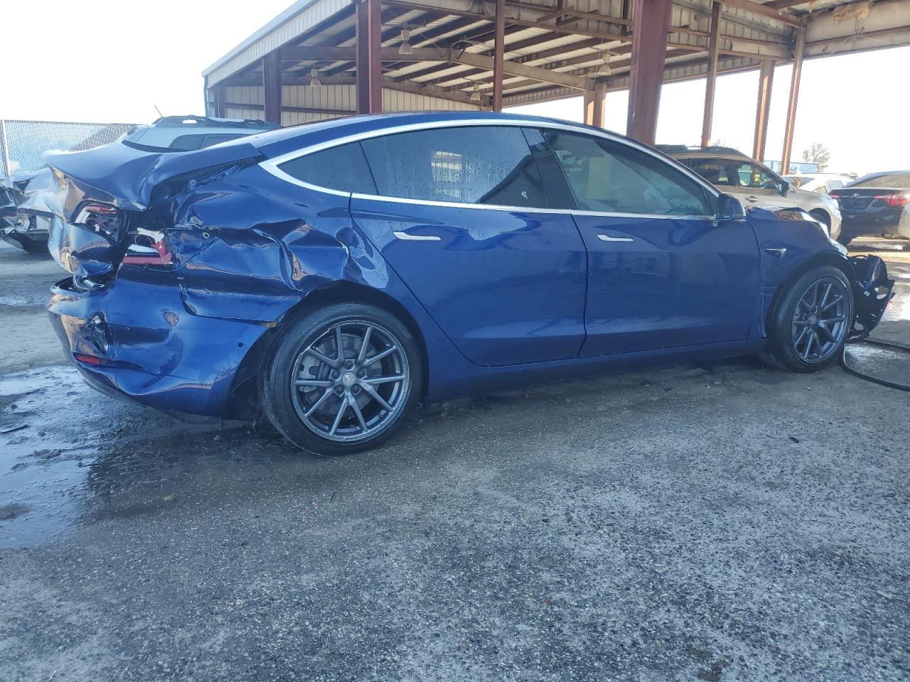 5YJ3E1EB4JF130607  tesla model 3 2018 IMG 2