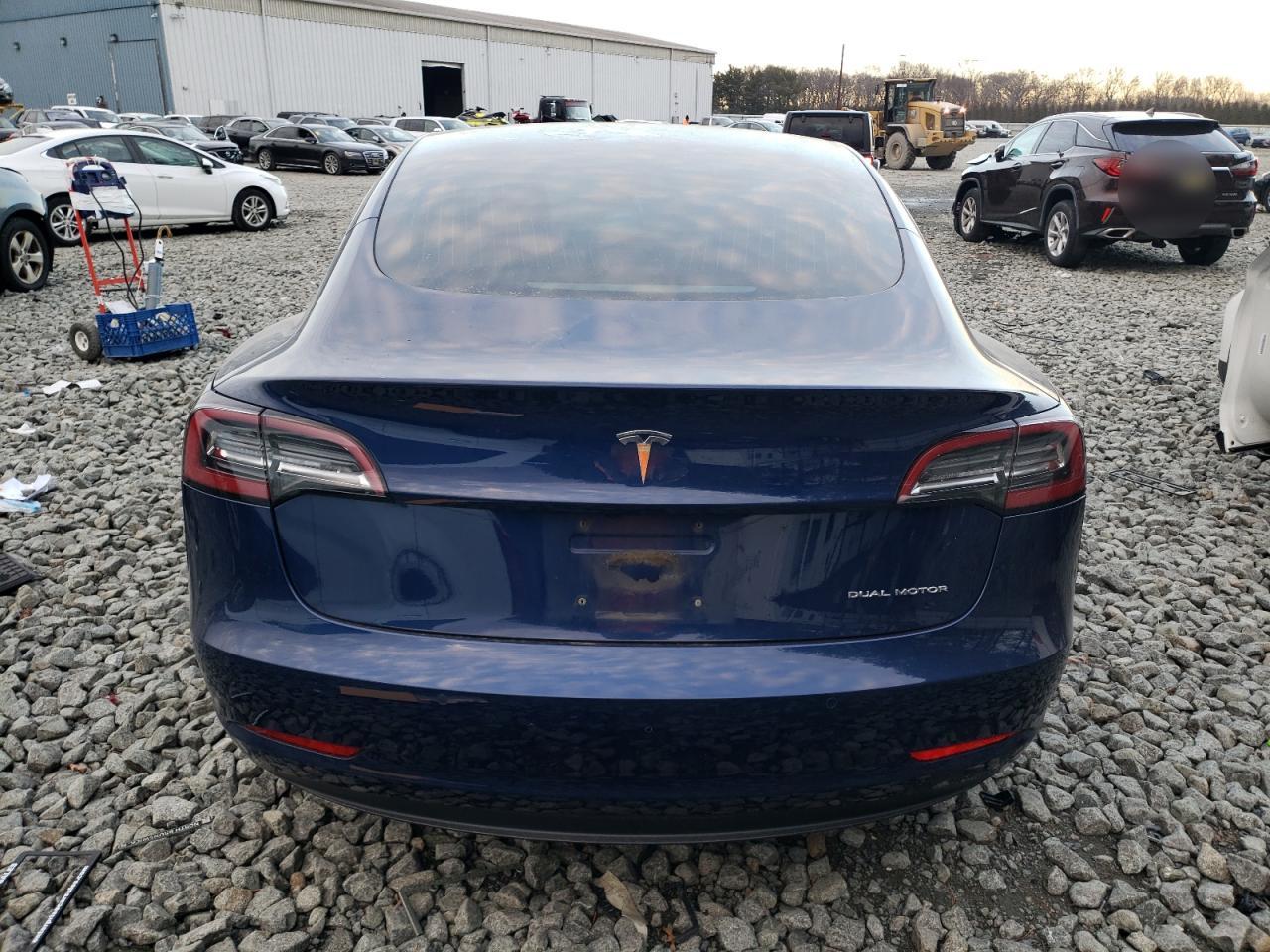 5YJ3E1EB5JF085192  tesla model 3 2018 IMG 5