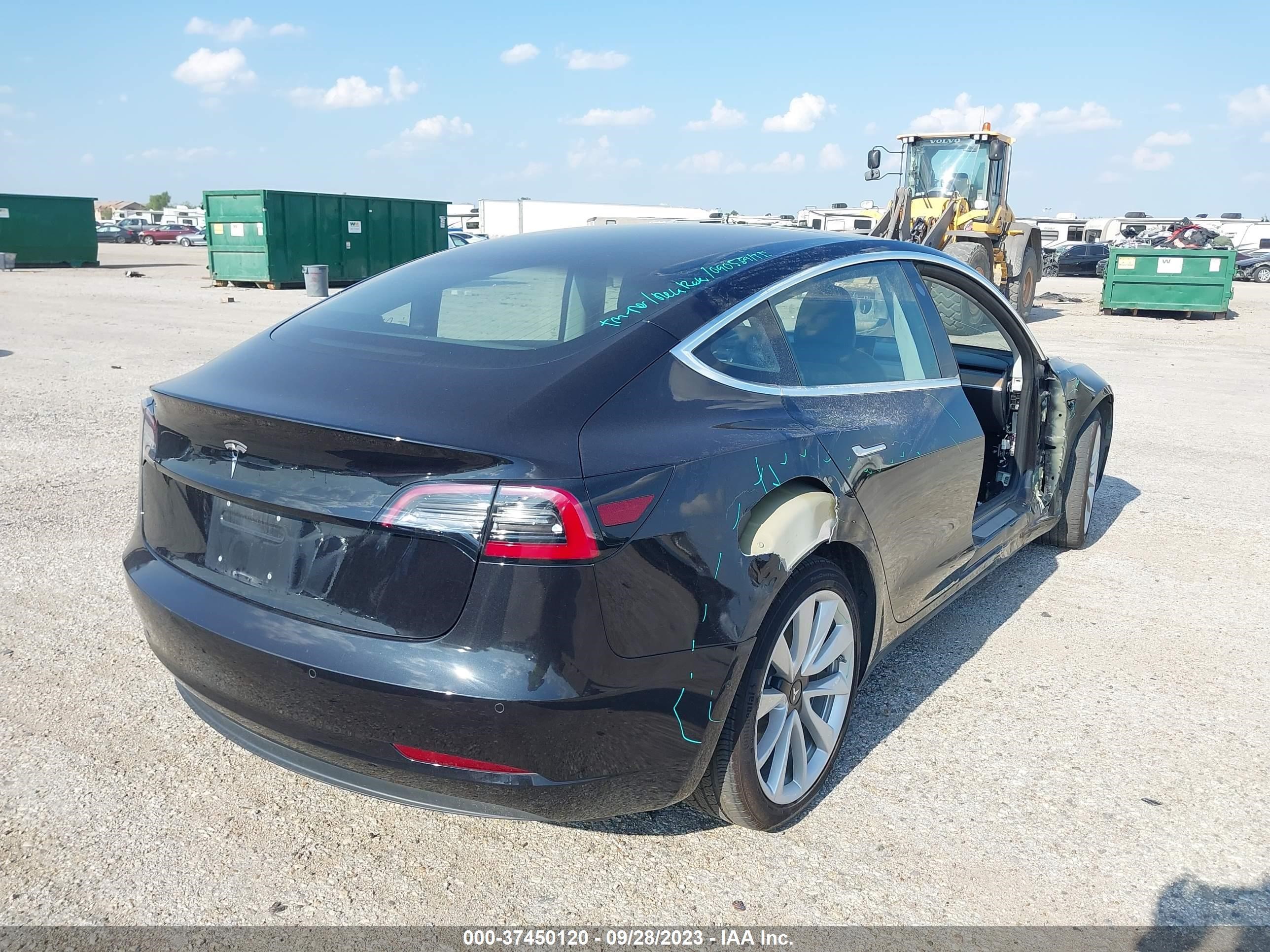 5YJ3E1EB5JF090554  tesla model 3 2018 IMG 3