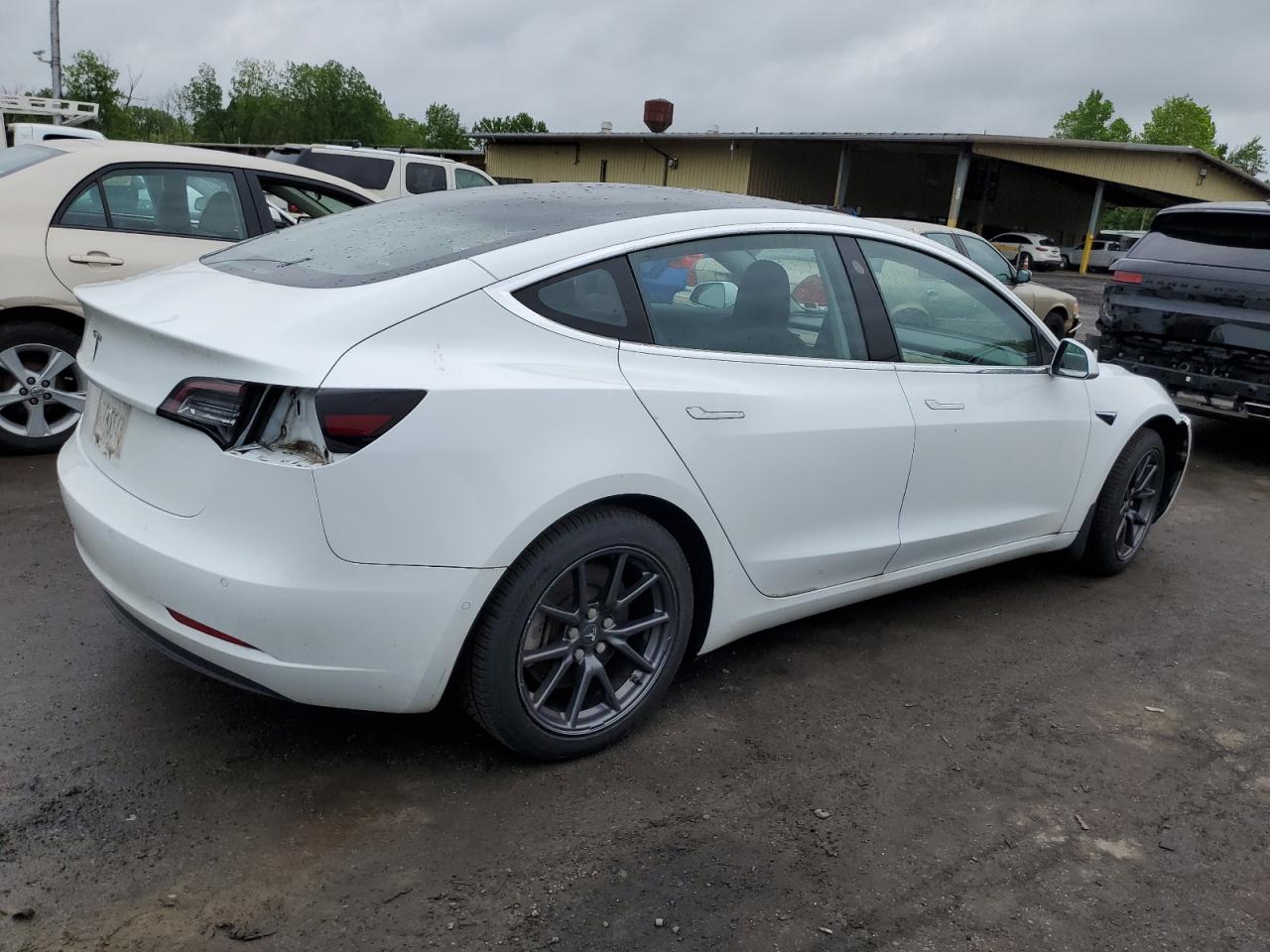 5YJ3E1EB6JF066845  tesla model 3 2018 IMG 2