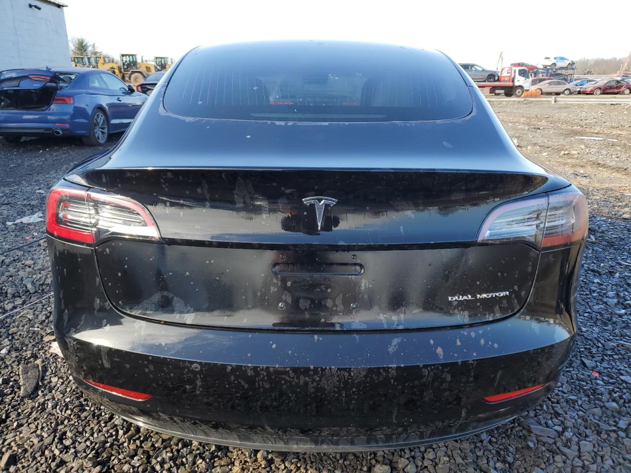 5YJ3E1EB6JF170686  tesla model 3 2018 IMG 5