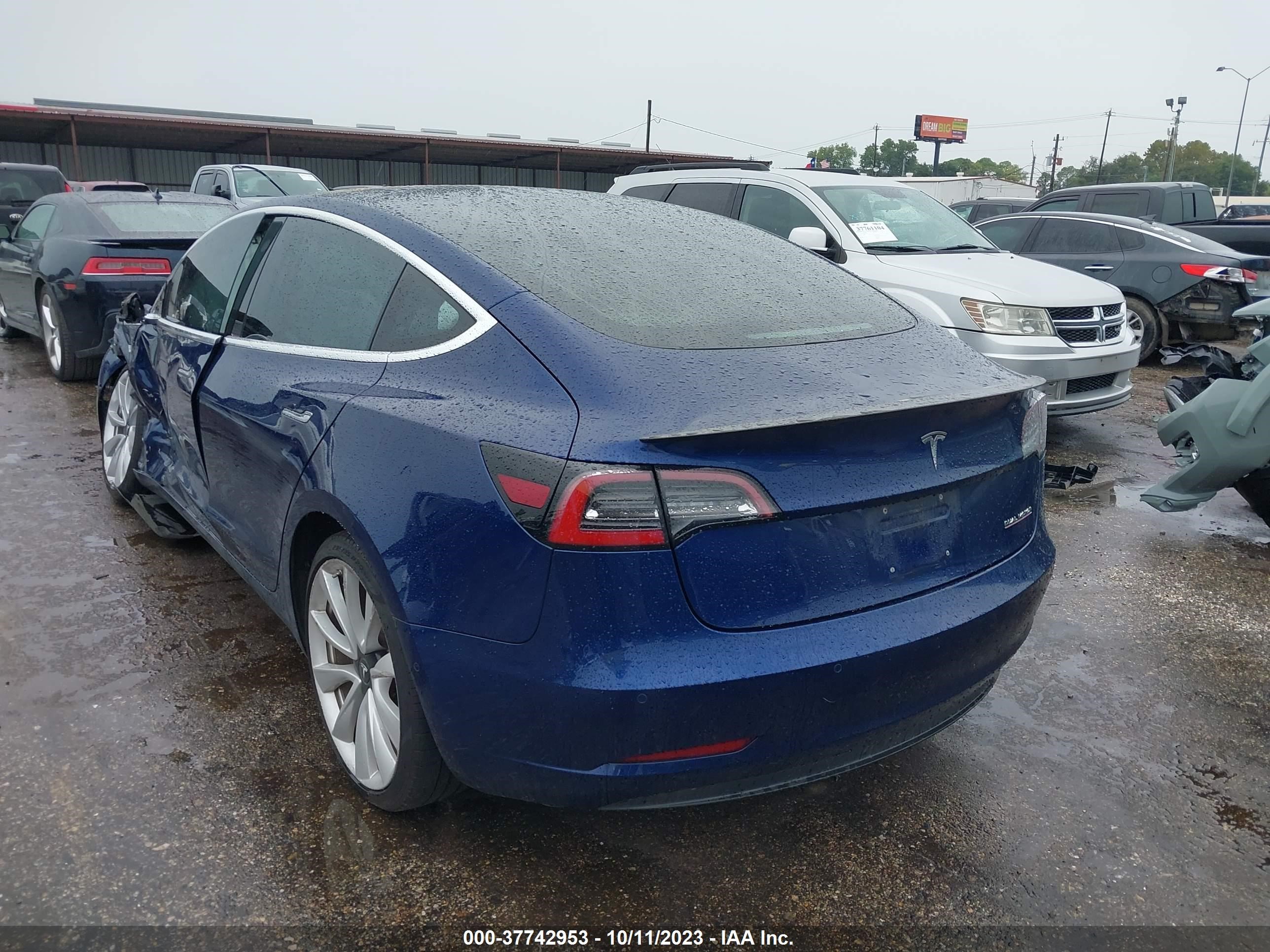 5YJ3E1EB7JF074193  tesla model 3 2018 IMG 2