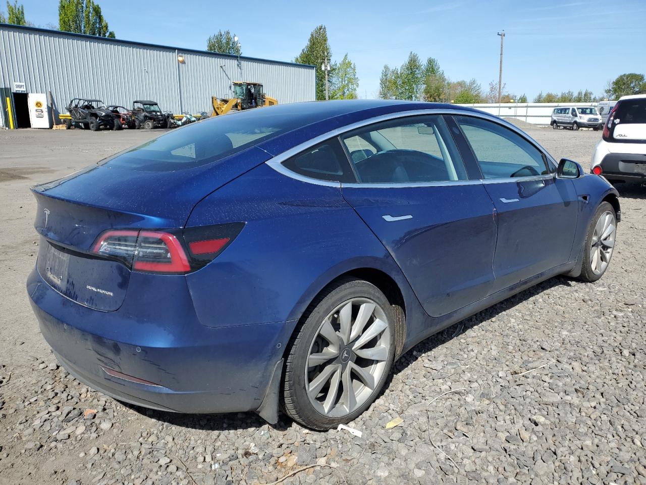 5YJ3E1EB8JF063610  tesla model 3 2018 IMG 2