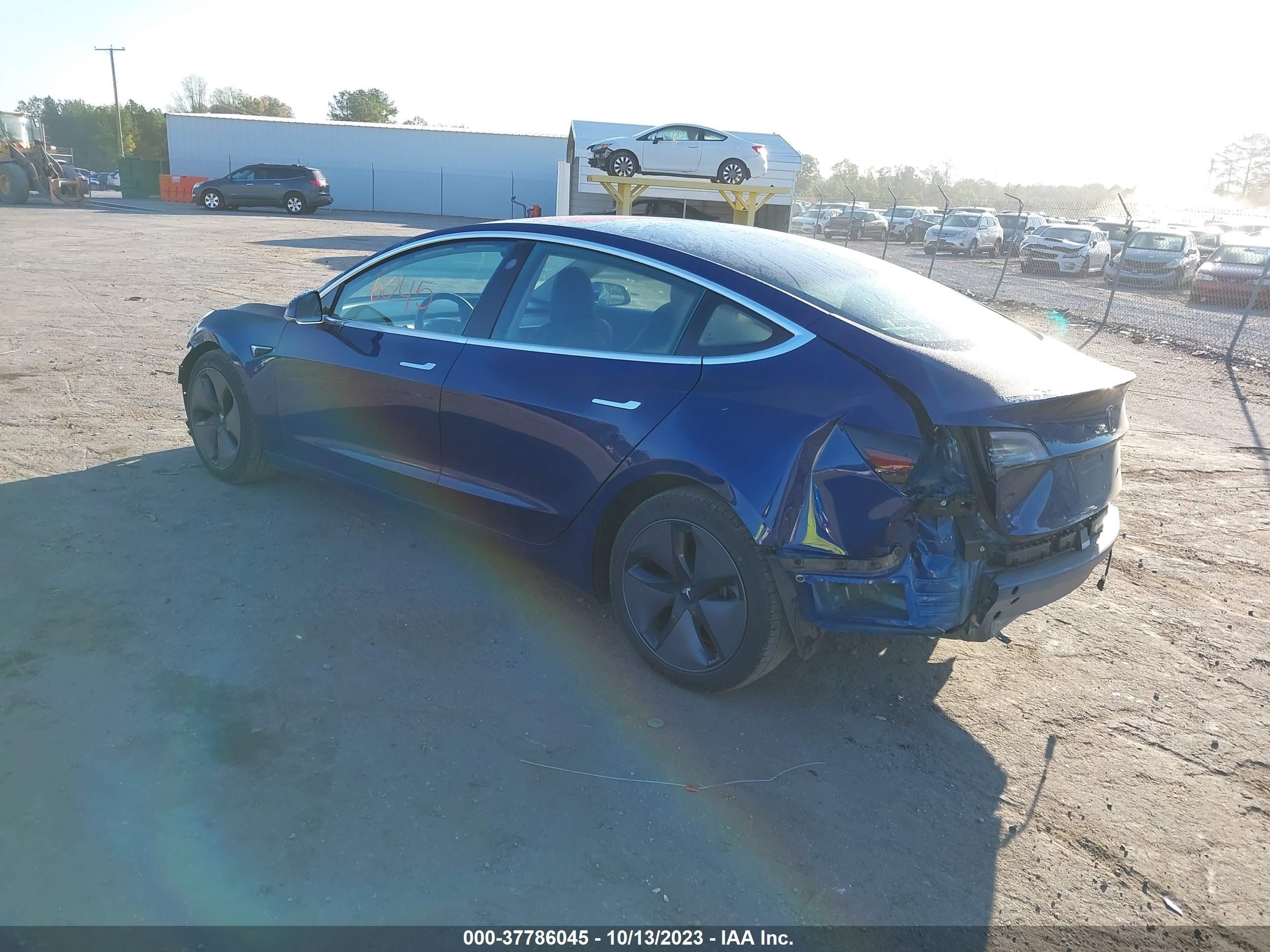 5YJ3E1EB8JF120503  tesla model 3 2018 IMG 2