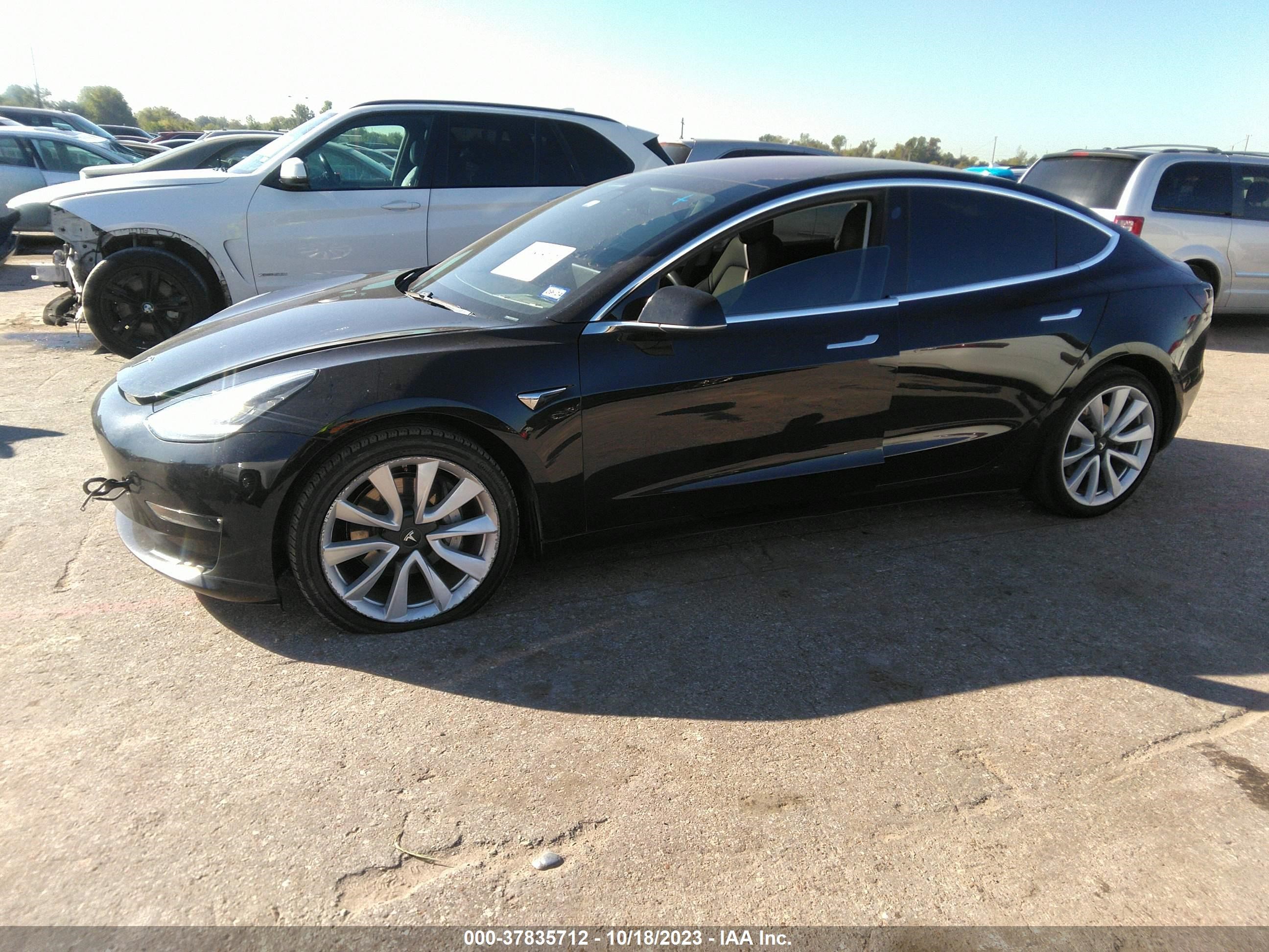 5YJ3E1EB9JF071375  tesla model 3 2018 IMG 1