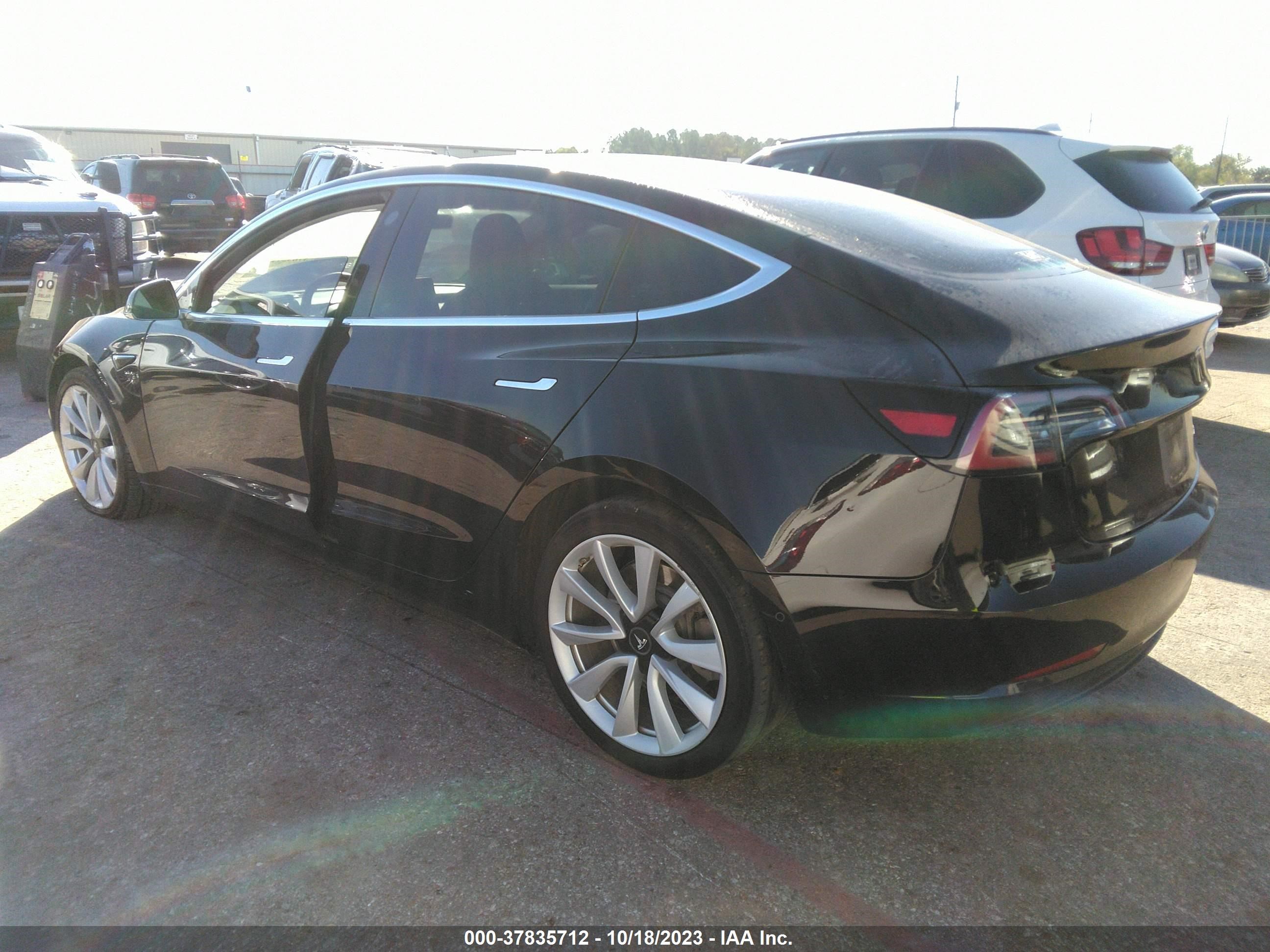 5YJ3E1EB9JF071375  tesla model 3 2018 IMG 2