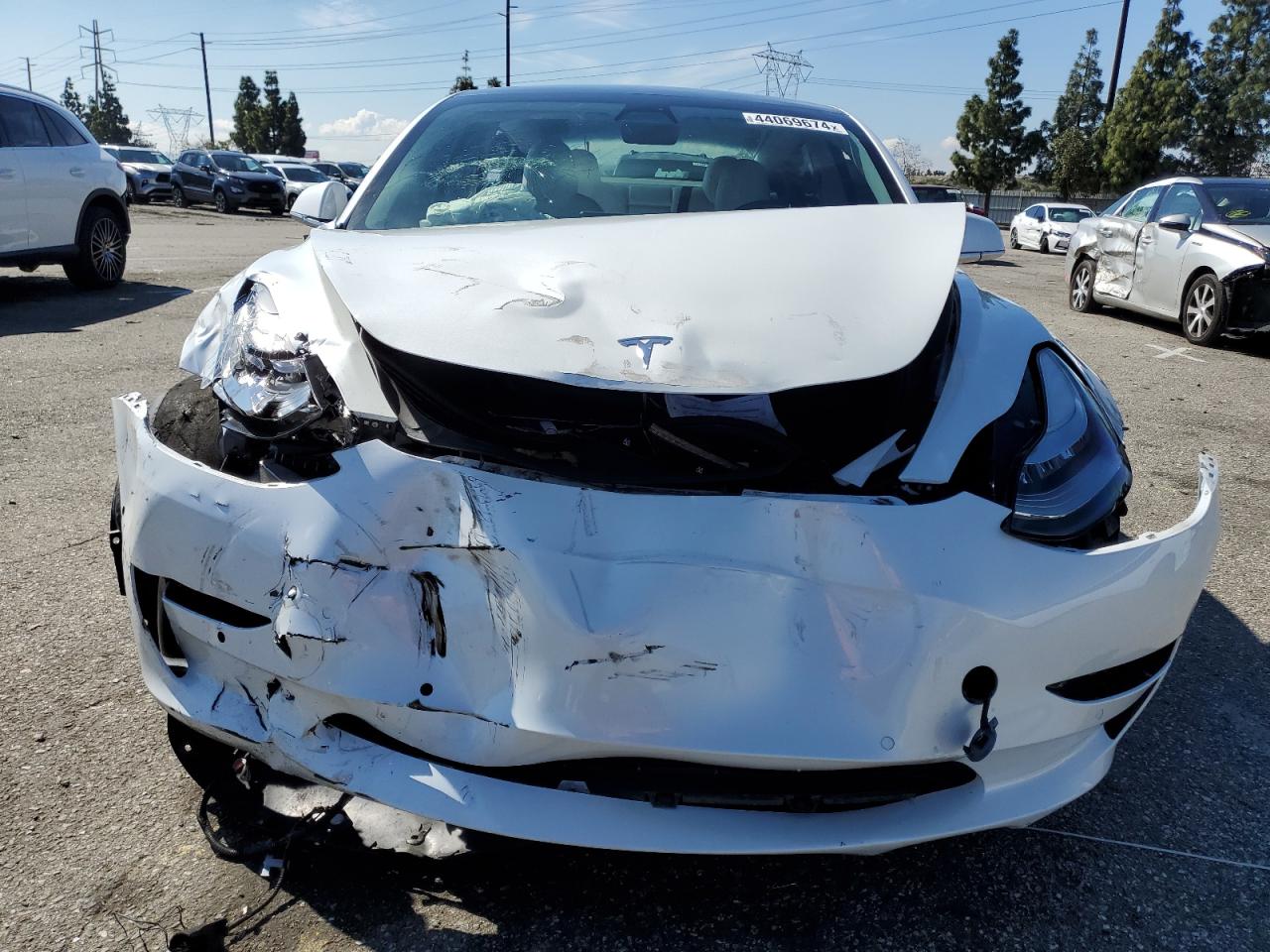 5YJ3E1EA2KF423141  tesla model 3 2019 IMG 4