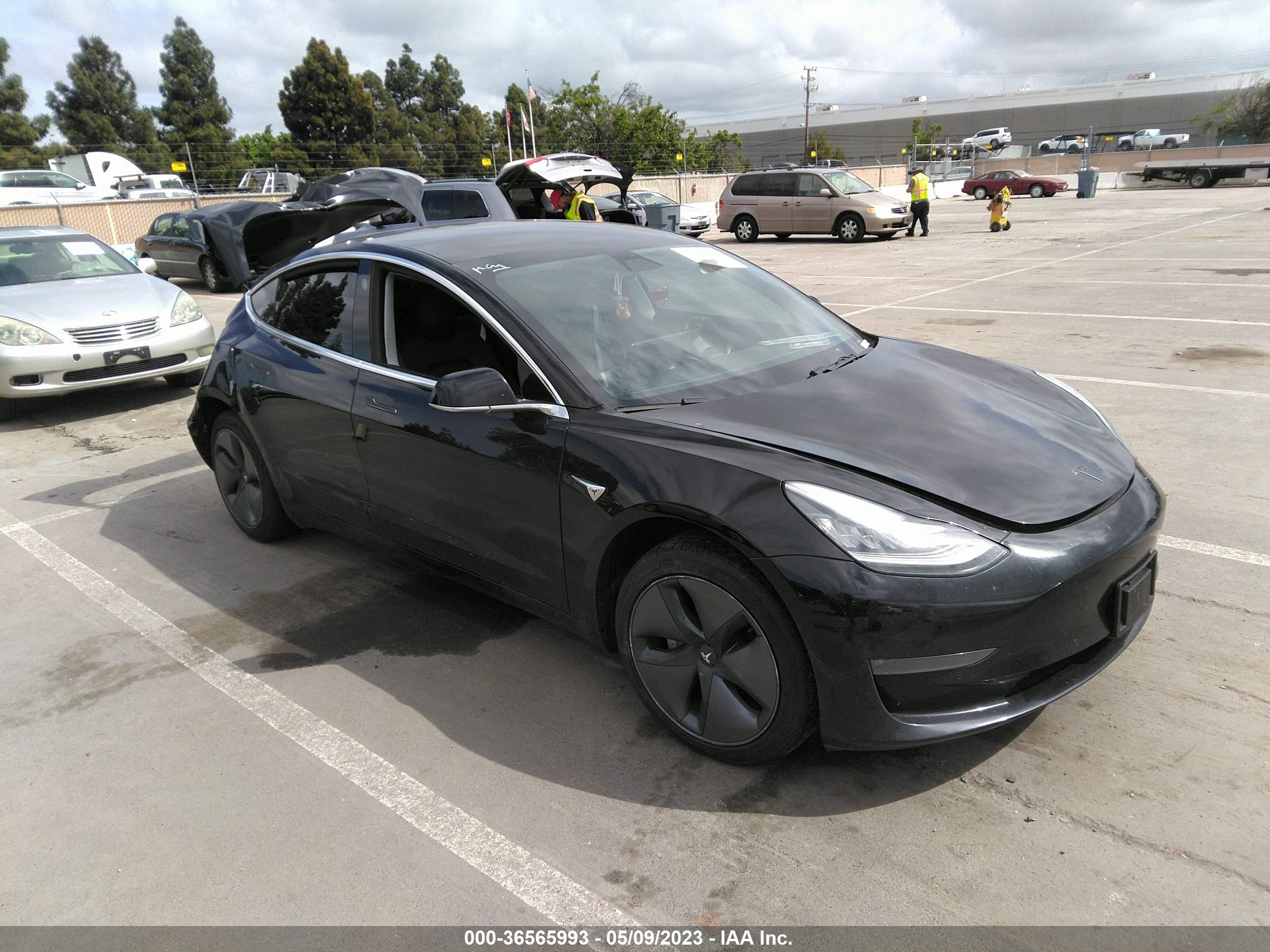 5YJ3E1EA4KF421083  tesla model 3 2019 IMG 0