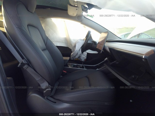 5YJ3E1EA7KF190308  tesla model 3 2019 IMG 4