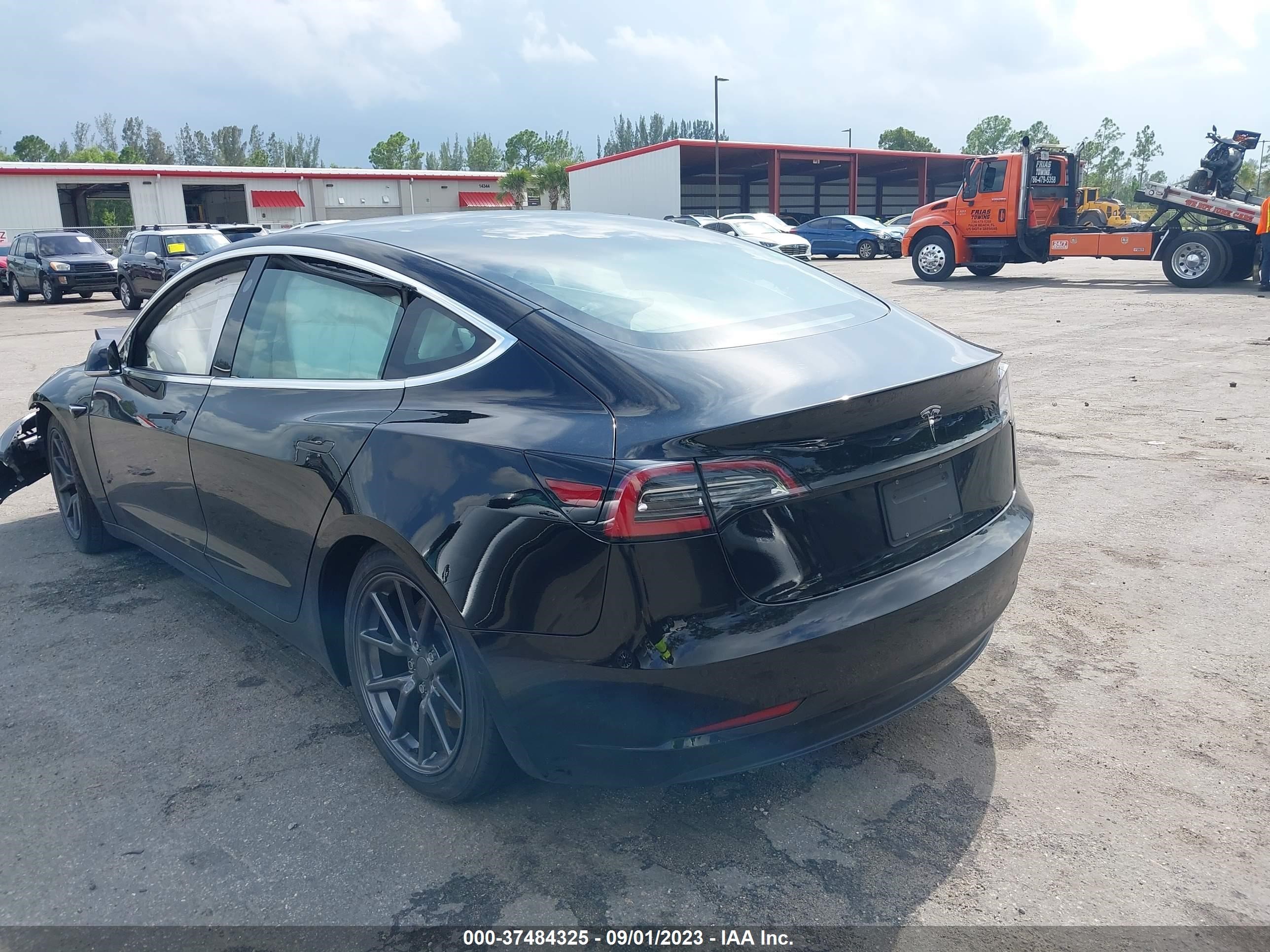 5YJ3E1EAXKF305807  tesla model 3 2019 IMG 2