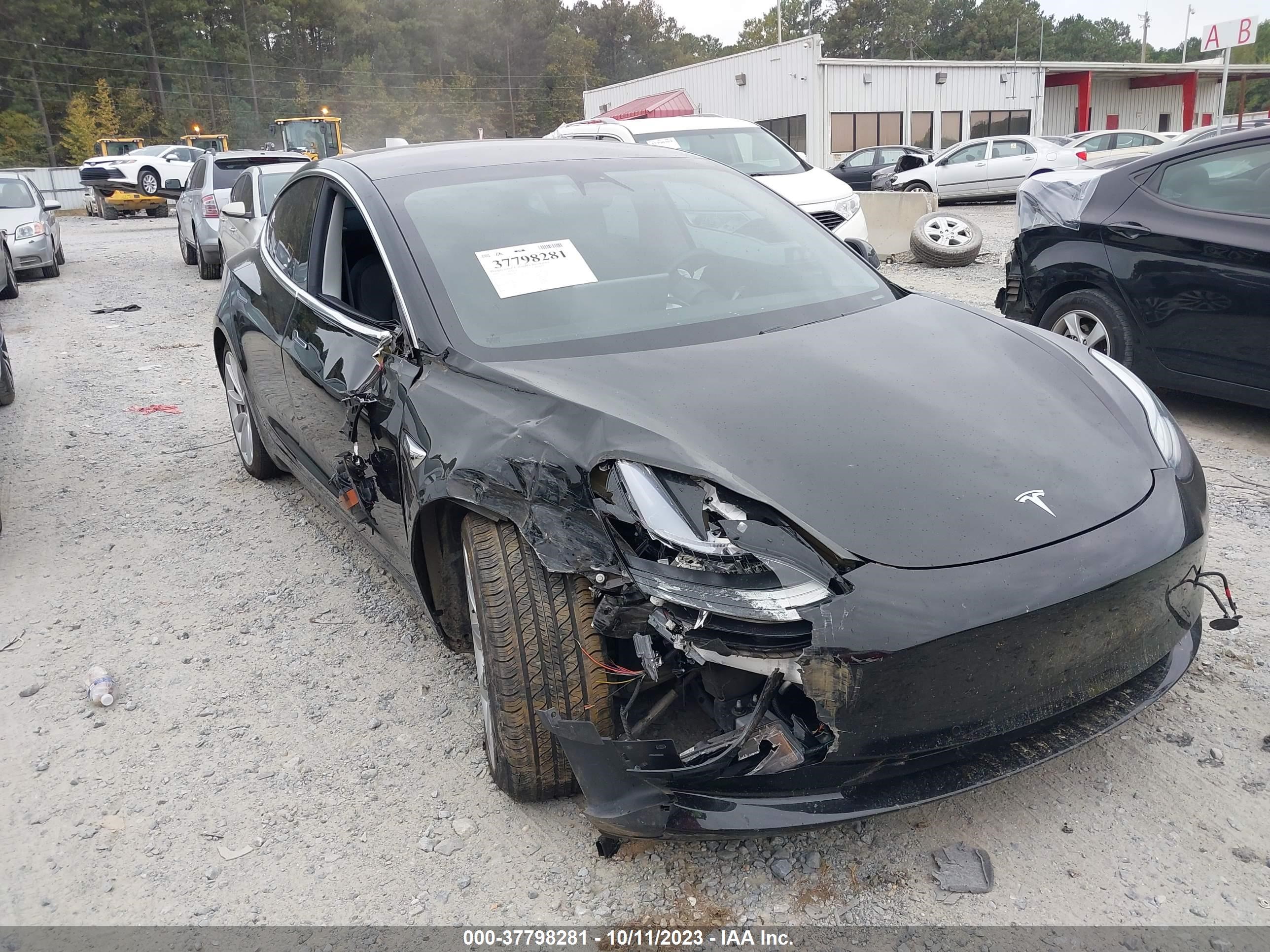 5YJ3E1EB0KF441291  tesla model 3 2019 IMG 0