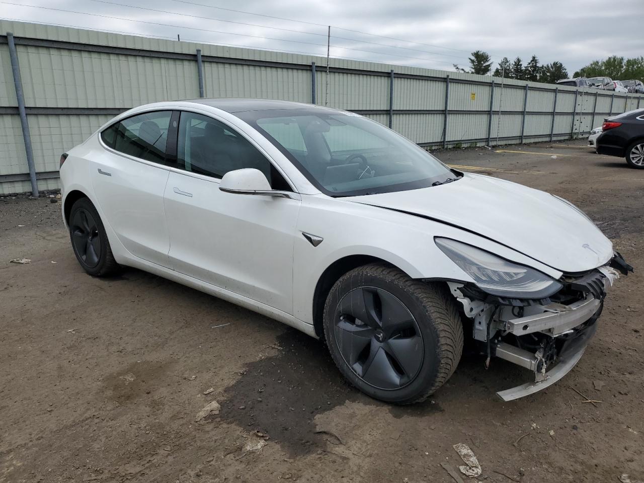 5YJ3E1EB0KF442232  tesla model 3 2019 IMG 3