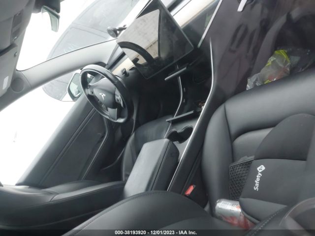 5YJ3E1EB1KF361613  tesla model 3 2019 IMG 4