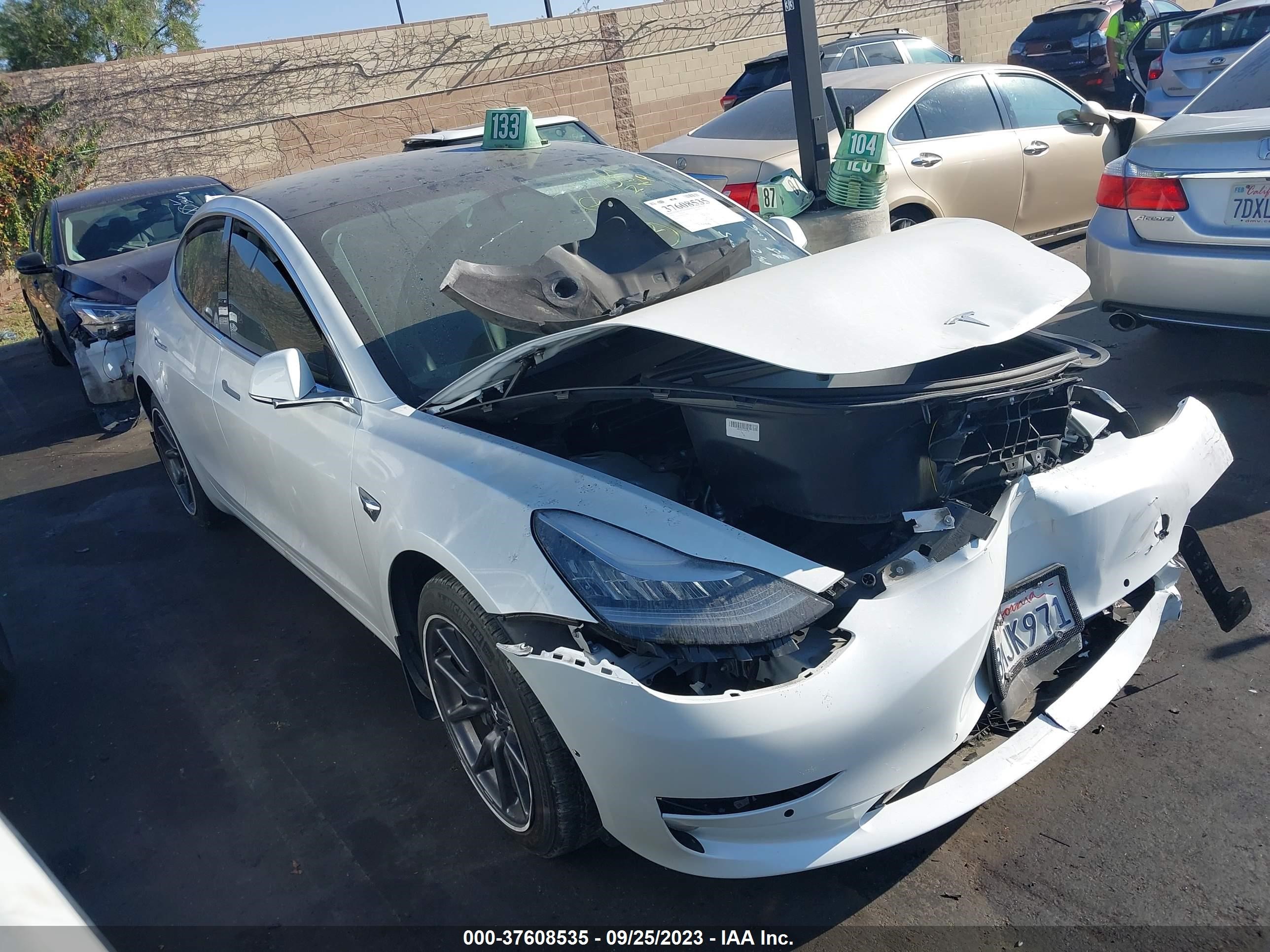 5YJ3E1EB2KF511860  tesla model 3 2019 IMG 0