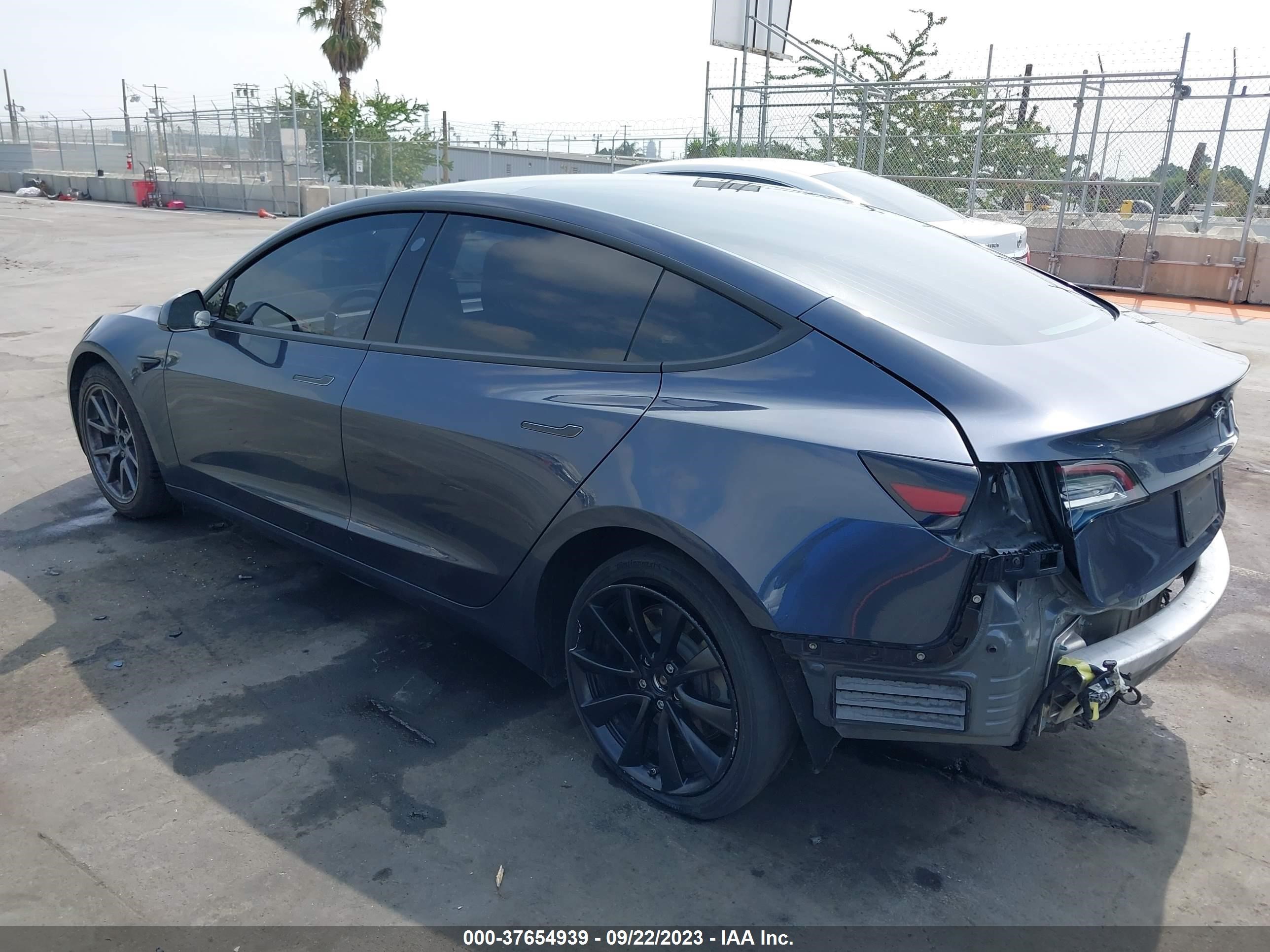 5YJ3E1EB2KF535219  tesla model 3 2019 IMG 2