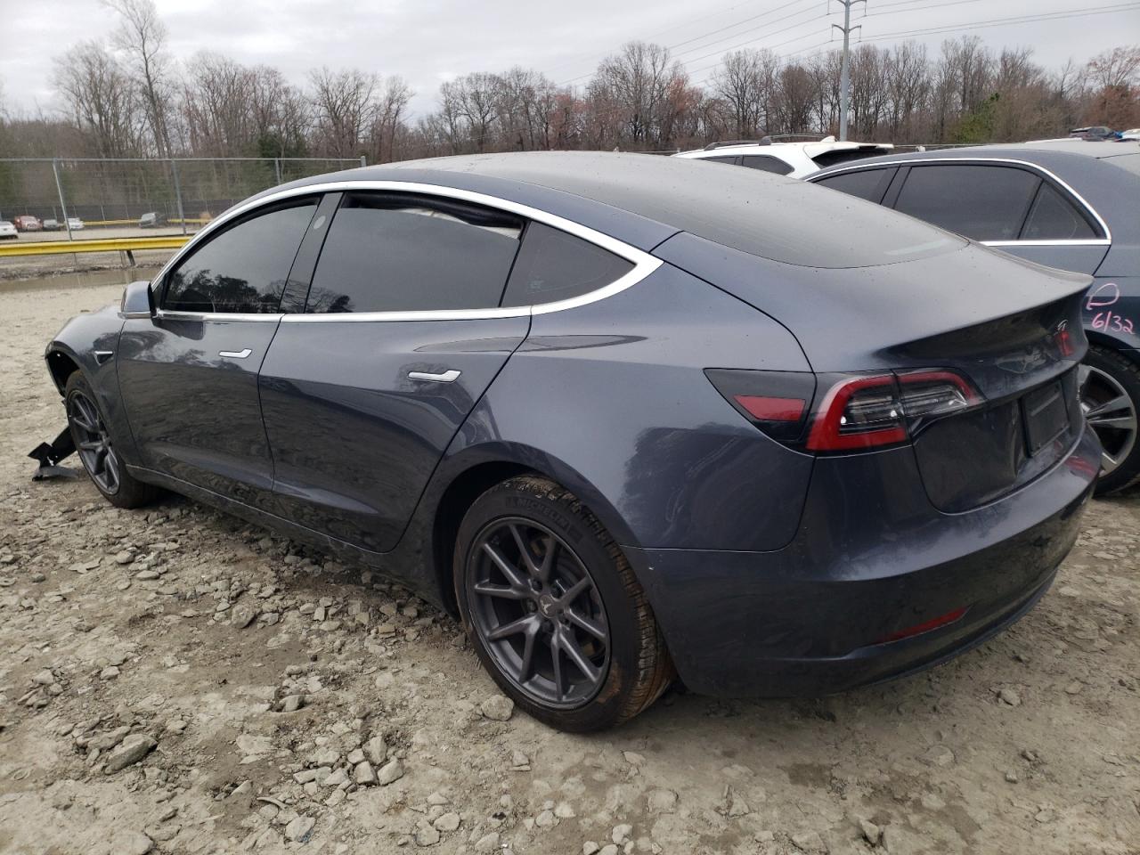 5YJ3E1EB3KF442001  tesla model 3 2019 IMG 1