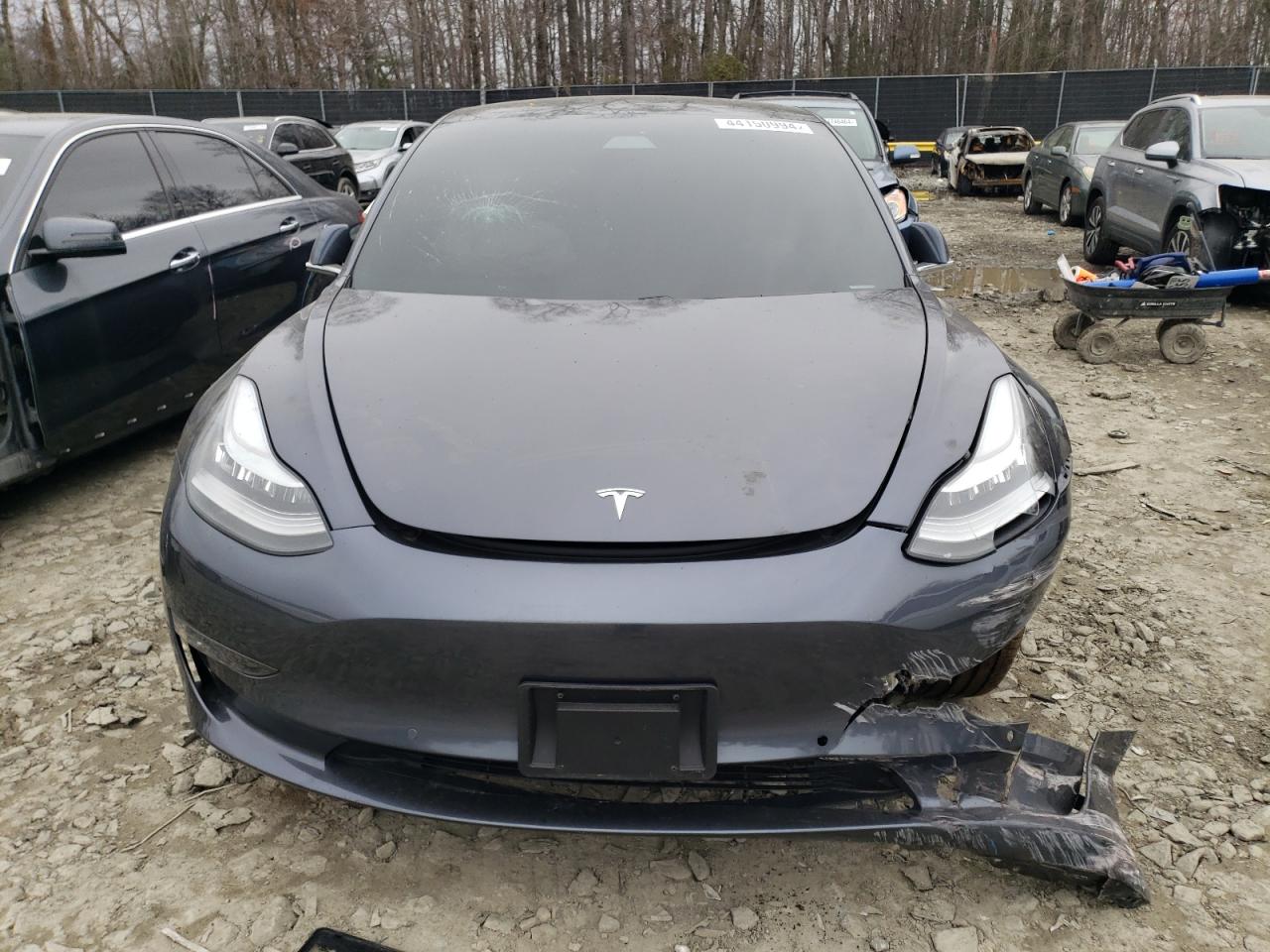 5YJ3E1EB3KF442001  tesla model 3 2019 IMG 4