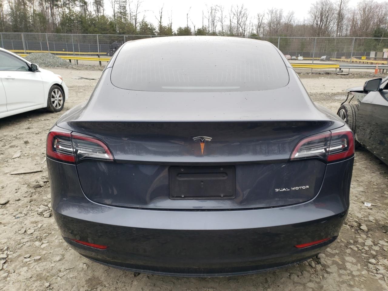 5YJ3E1EB3KF442001  tesla model 3 2019 IMG 5