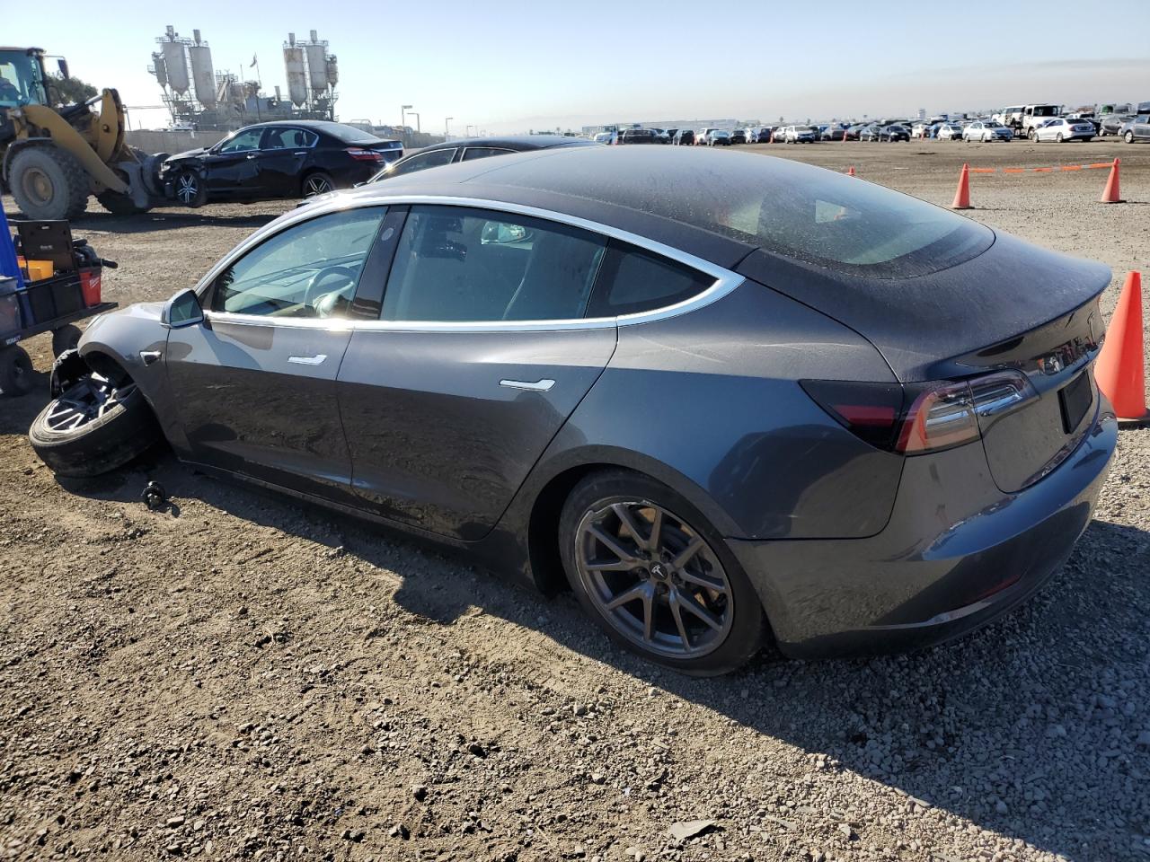 5YJ3E1EB5KF205672  tesla model 3 2019 IMG 1