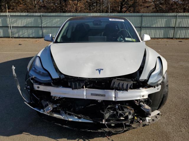 5YJ3E1EB5KF469832  tesla model 3 2019 IMG 4