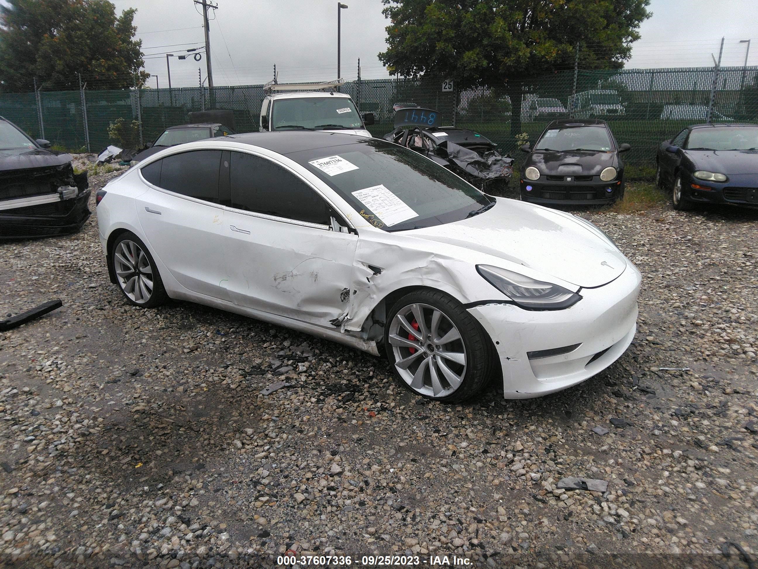 5YJ3E1EB6KF427413  tesla model 3 2019 IMG 0