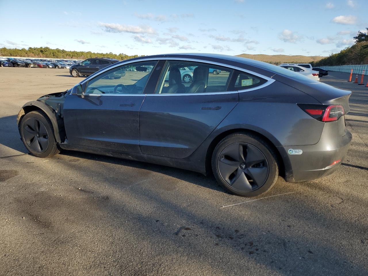 5YJ3E1EB8KF208579  tesla model 3 2019 IMG 1