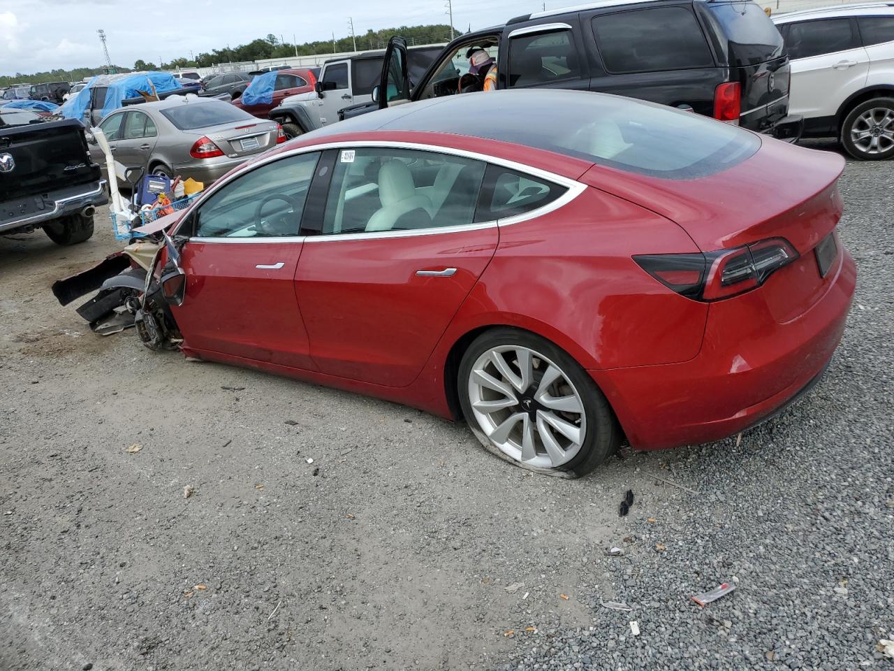 5YJ3E1EB9KF530471  tesla model 3 2019 IMG 1