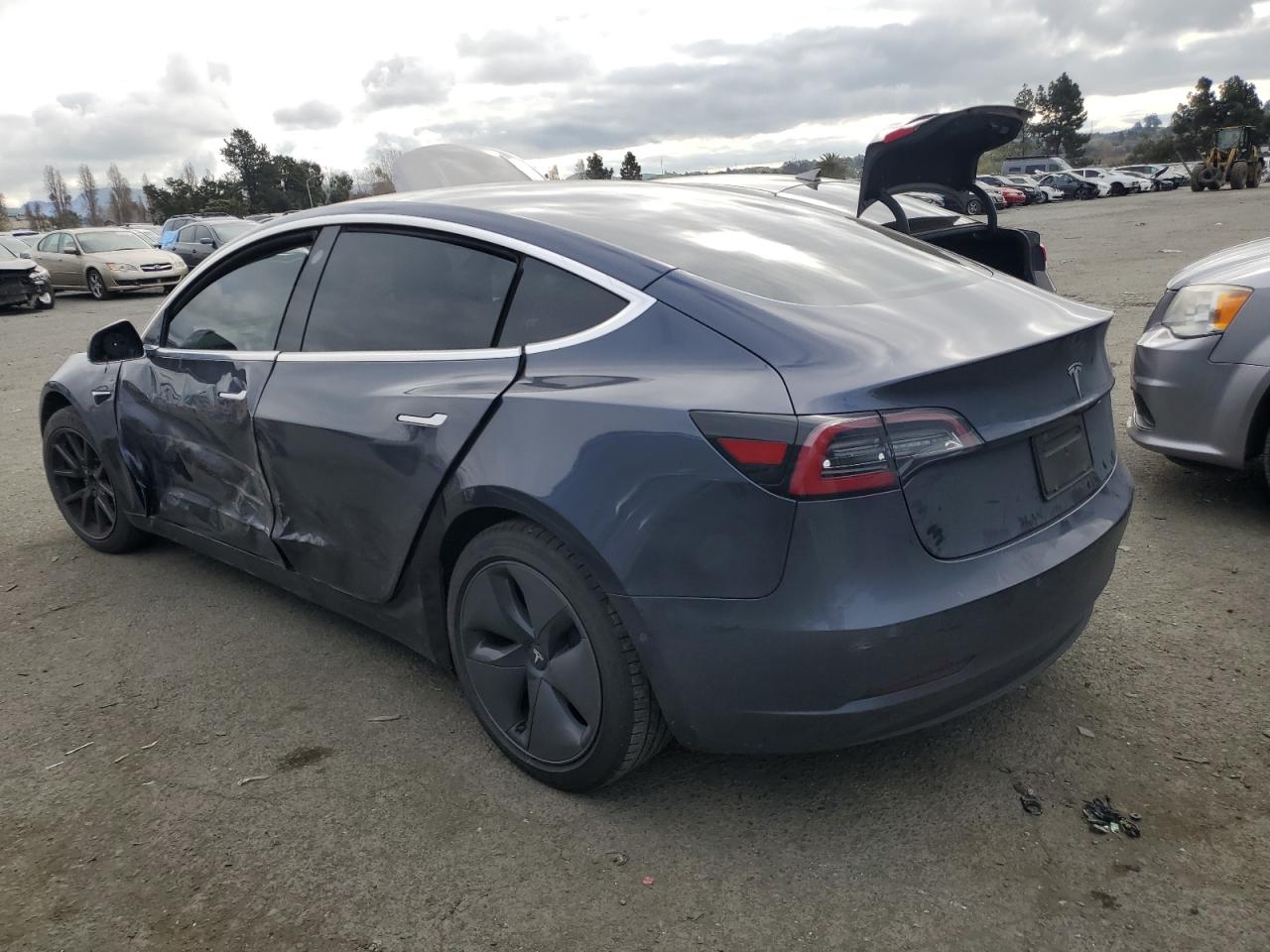 5YJ3E1EA2LF743397  tesla model 3 2020 IMG 1