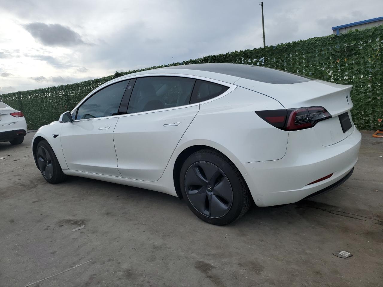 5YJ3E1EB0LF639824  tesla model 3 2020 IMG 1