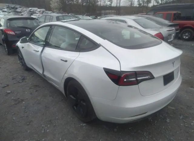 5YJ3E1EB0NF101160  tesla model 3 2022 IMG 2