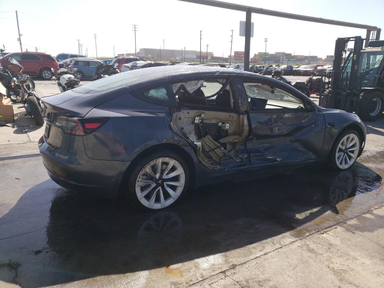 5YJ3E1EB0NF144185  tesla model 3 2022 IMG 2