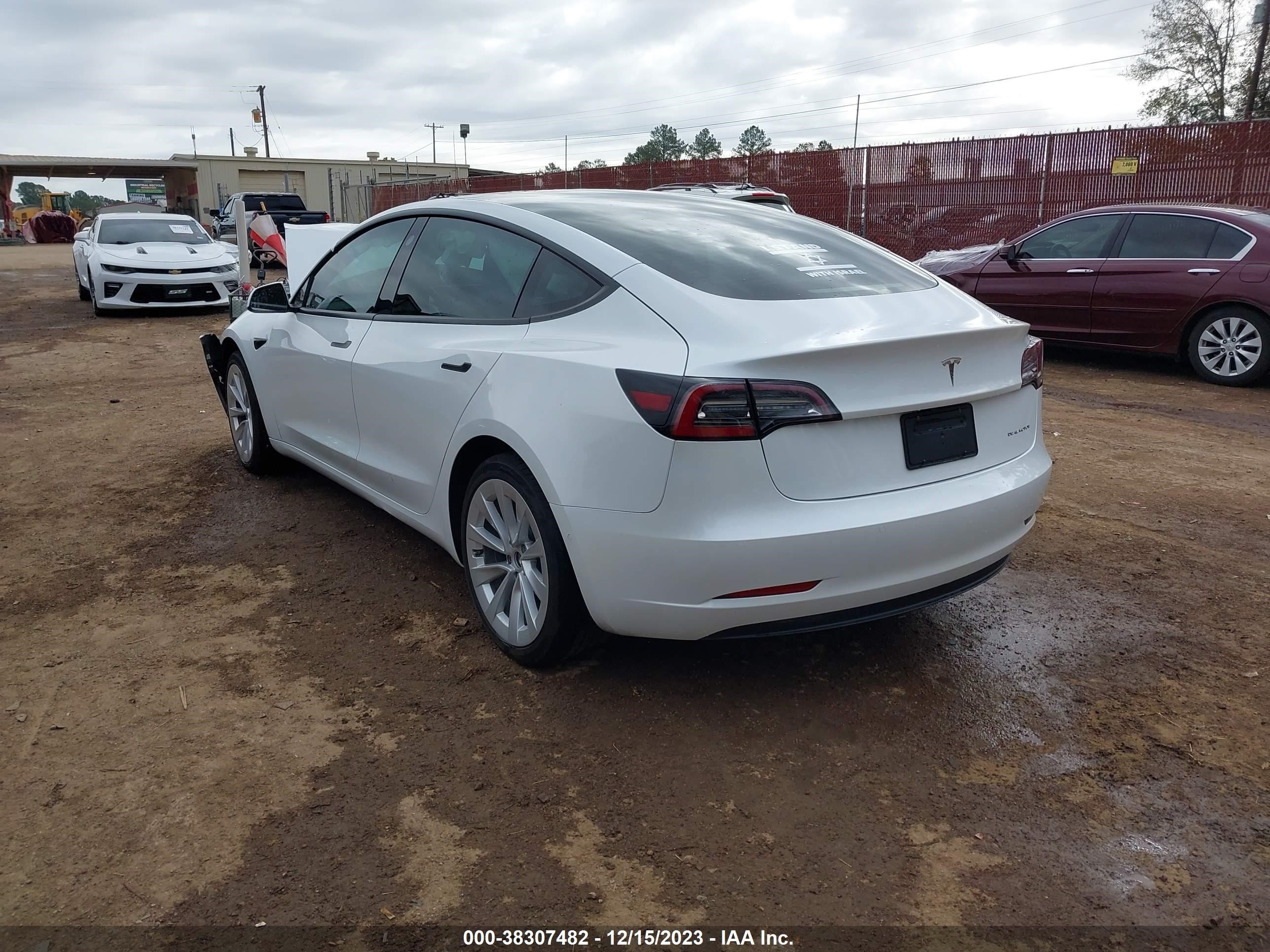 5YJ3E1EB4NF126398  tesla model 3 2021 IMG 2