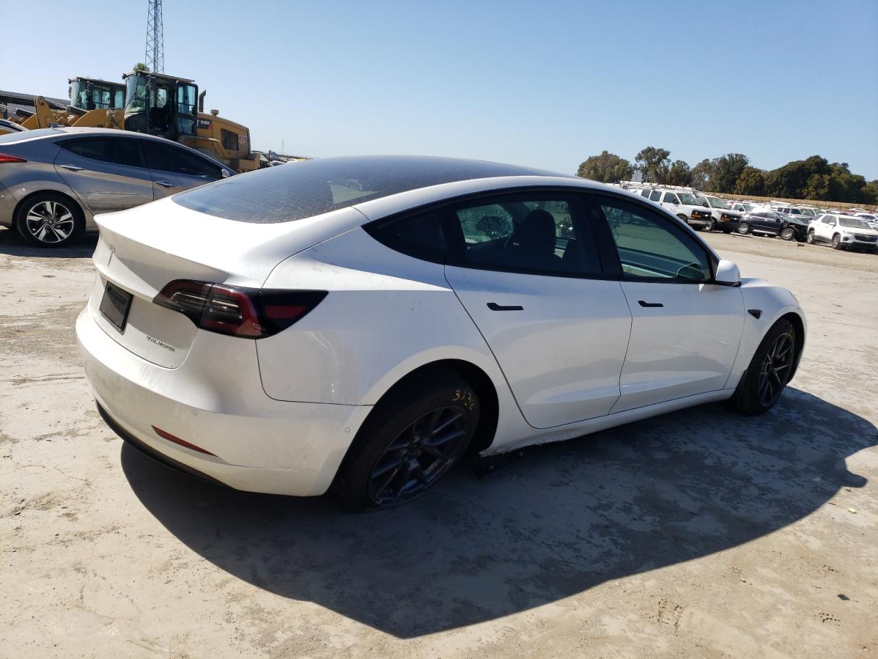 5YJ3E1EB5NF122165  tesla model 3 2022 IMG 2