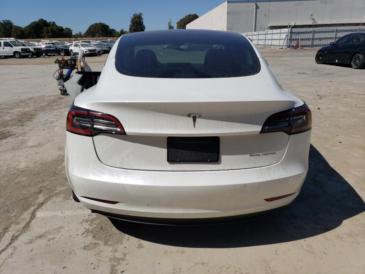 5YJ3E1EB5NF122165  tesla model 3 2022 IMG 5