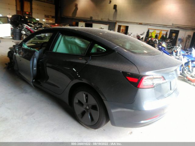 5YJ3E1EB5NF130993  tesla model 3 2022 IMG 2