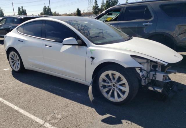 5YJ3E1EB8NF112570  tesla model 3 2022 IMG 3