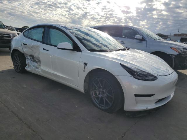 5YJ3E1EA7NF187638  tesla model 3 2022 IMG 3