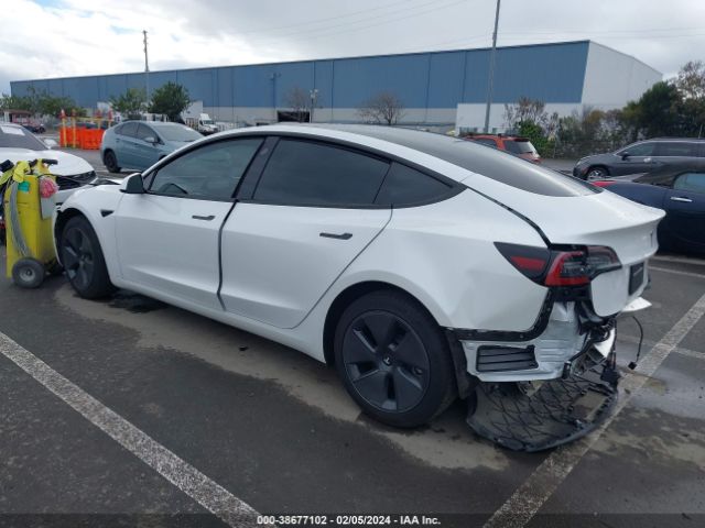 5YJ3E1EA9NF157668  tesla model 3 2022 IMG 2