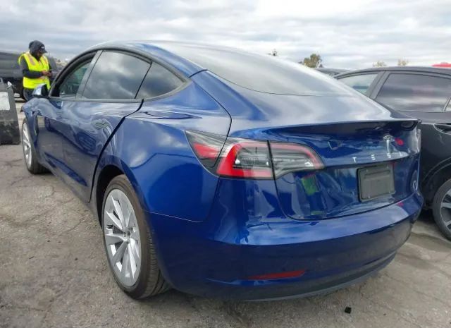 5YJ3E1EA9NF200843  tesla model 3 2022 IMG 2