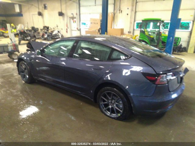 5YJ3E1EB0NF164050  tesla model 3 2022 IMG 2