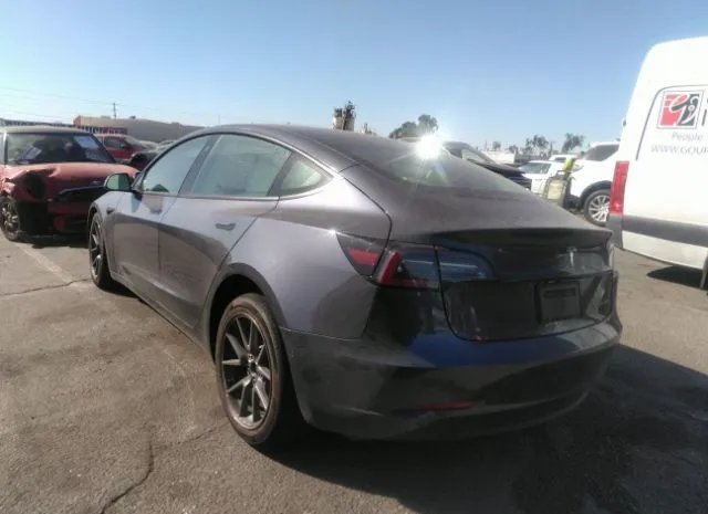 5YJ3E1EB2NF338491  tesla model 3 2022 IMG 2